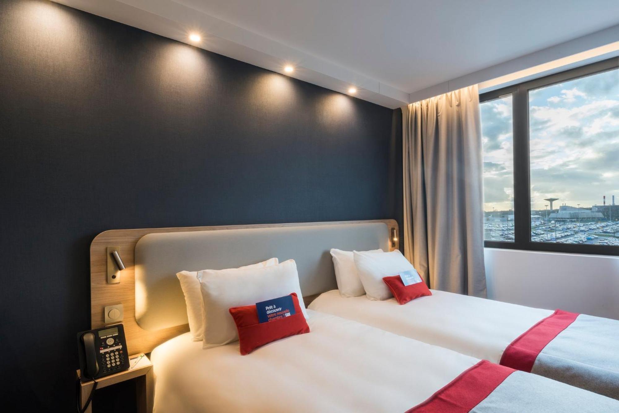 Standard Room with Free Breakfast,1743128648:JPEG