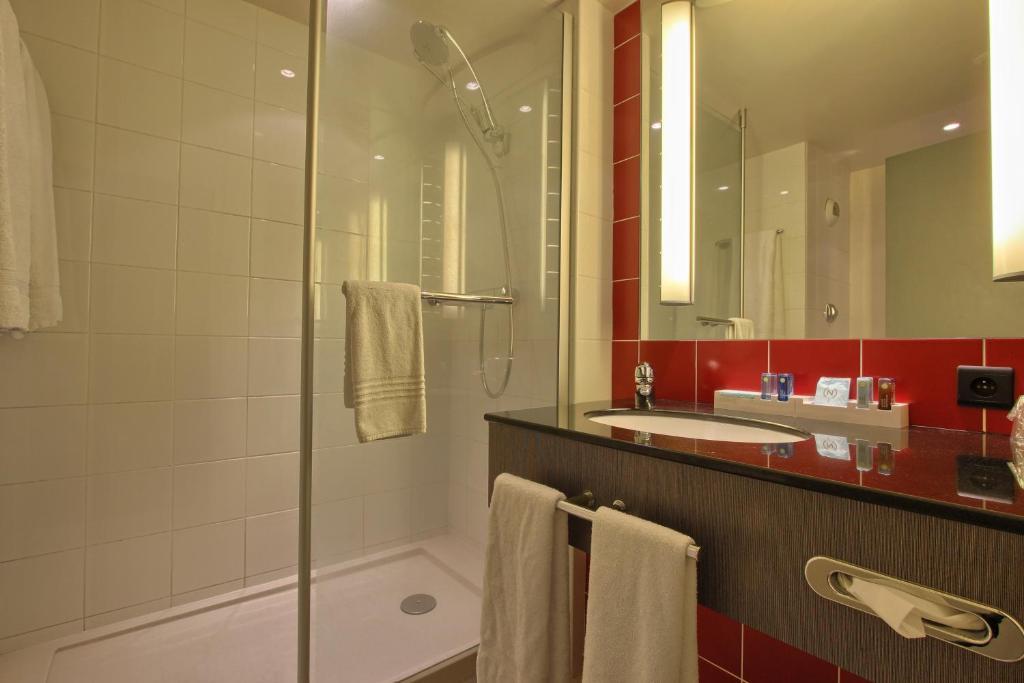 Two Superior Adjacent Rooms,727999060:JPEG