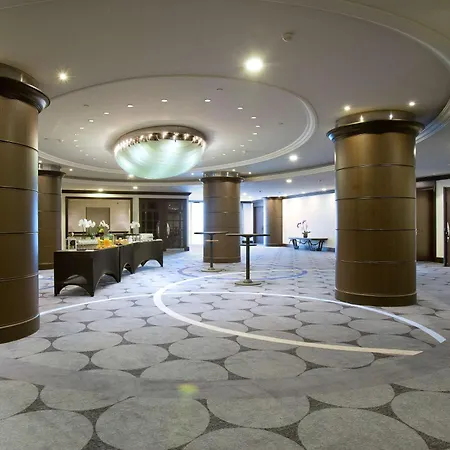 Hilton Paris Charles De Gaulle Airport-2